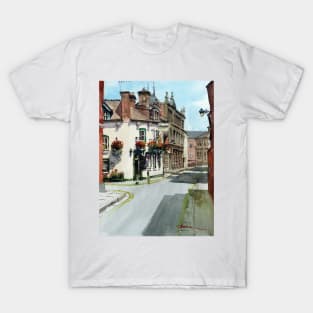 The Coatch and Horses, Shrewsbury, Shropshire, England T-Shirt